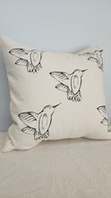 Load image into Gallery viewer, Throw pillows 18&quot;x18&quot;